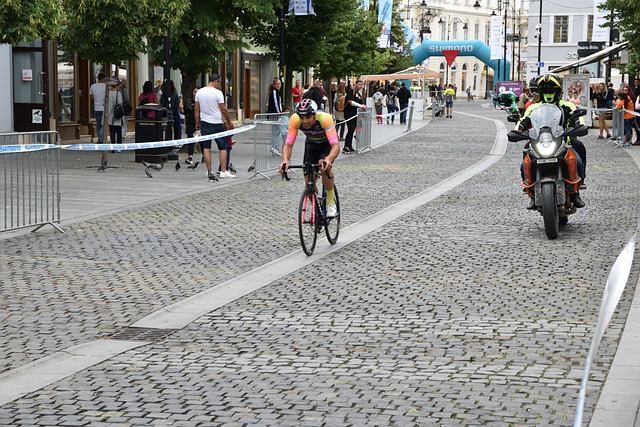 国安新体育总监中文名叫马永明，此前曾担任拜仁亚太区体育总监